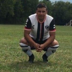 Meet your Posher, Edilberto